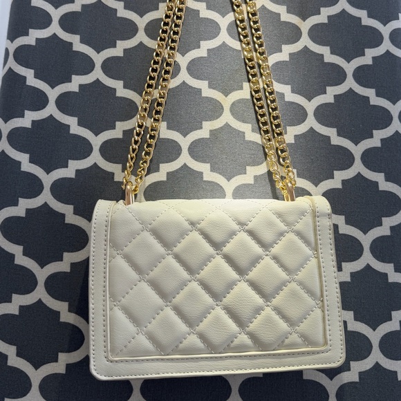 Quilted Crossbody Bag White with Gold Chain Strap - Picture 10 of 16